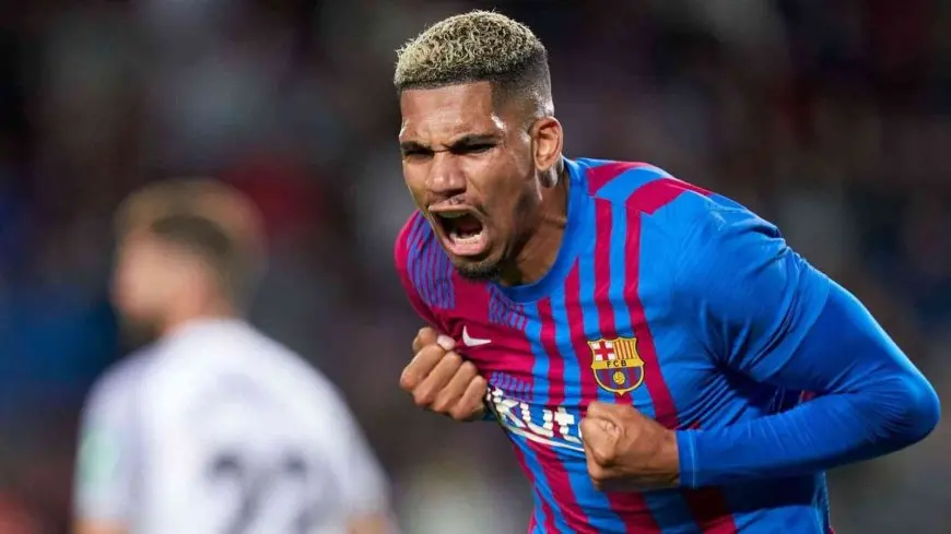 بالفيديو: برشلونة يُفجر مفاجأة ويُعلن عن قرار صادم بشأن أراوخو!