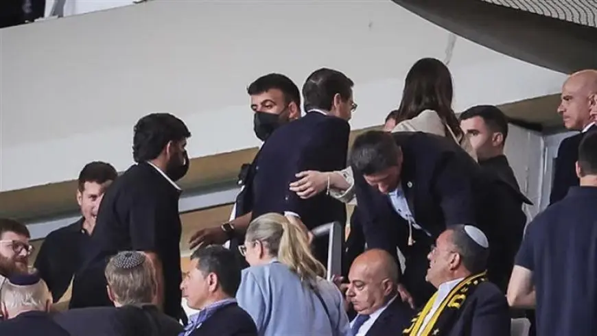 فرار مثير: هروب مشجعين خلال مباراة بكأس إسرائيل بعد تعرضهم لإطلاق صاروخ من اليمن!