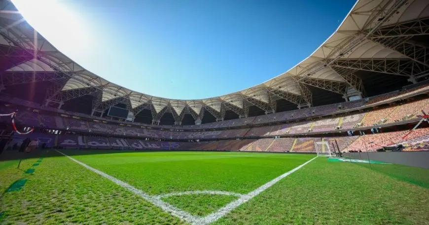 تعرف على التشكيلة المثيرة لنهائي كأس ملك السعودية بين الاتحاد والقادسية.. صراع بنزيما وناتشو!