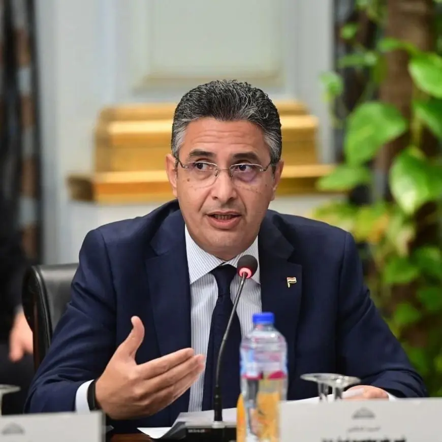 وزير التموين يكشف عن خطة جديدة لـ “القابضة للصوامع” لعام 2025/2026!