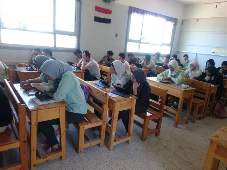 تعرف على نتائج الصف الثاني الثانوي 2025 بطريقة مذهلة!