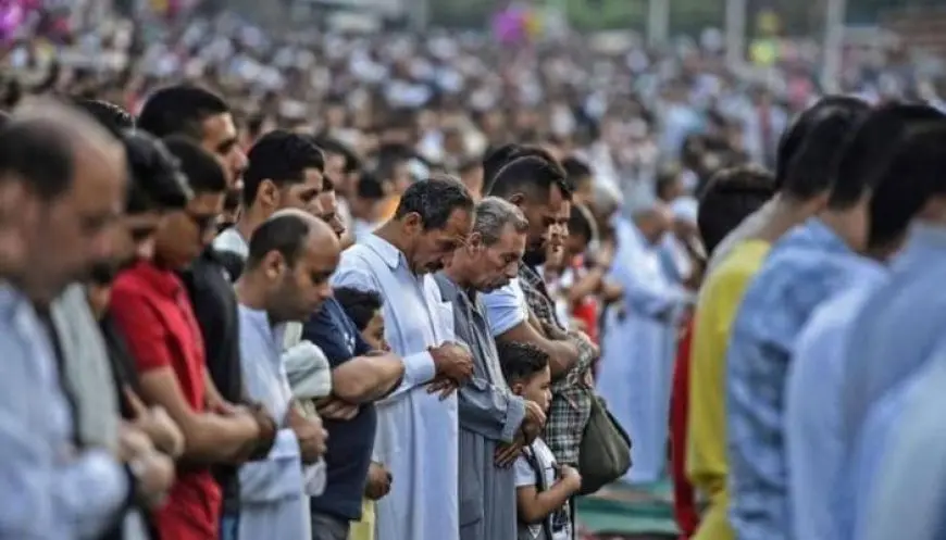 اكتشف تصاعيد صيغة التكبيرات ومواعيد الصلاة في عيد الأضحى في جميع المحافظات!