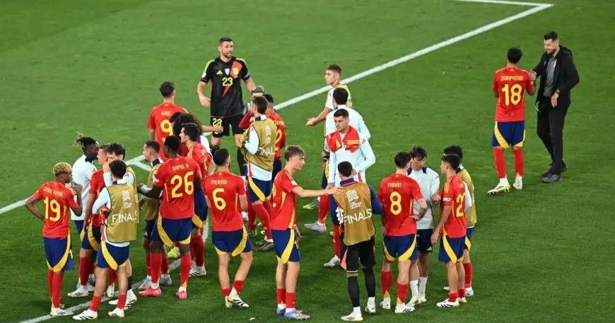 “تعرف على توقيت ومكان مواجهة البرتغال وإسبانيا في نهائي دوري الأمم الأوروبية!”