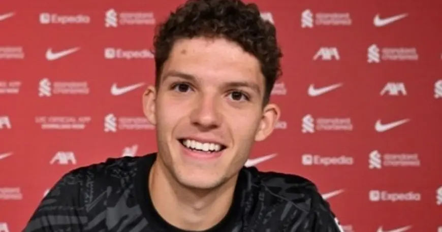 ليفربول يتعاقد مع حارس مرمى نجم بعد تألقه في المجر!