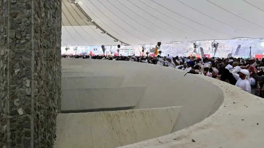 استمرار أجواء المشاعر المقدسة: ضيوف الرحمن ينهون شعيرة رمي الجمرات في ثالث أيام التشريق