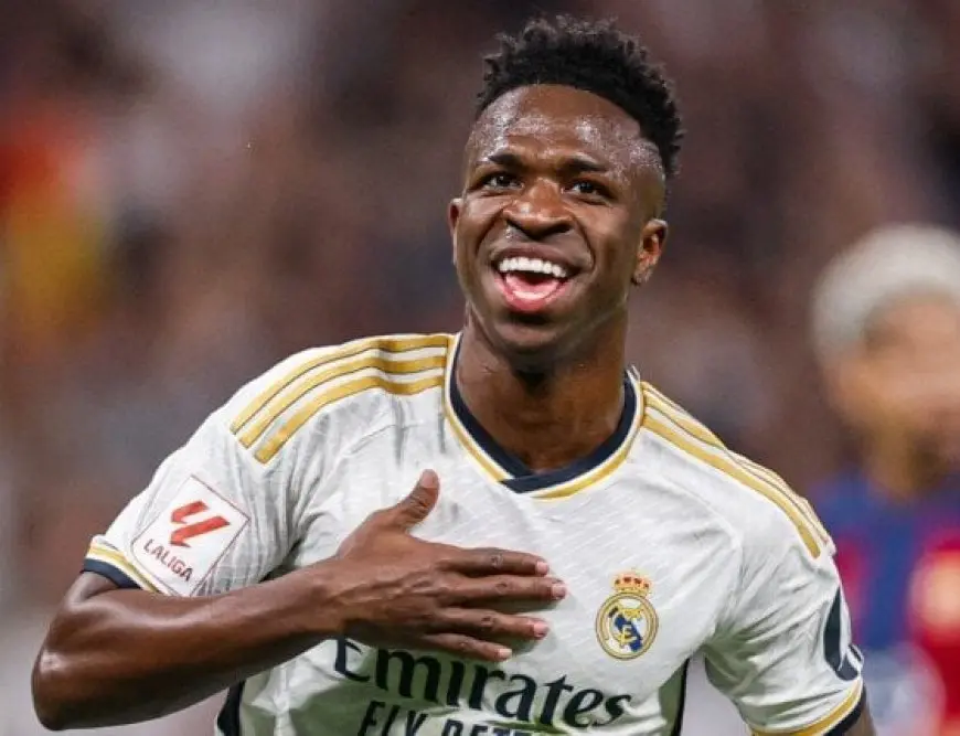 ريال مدريد يفاجئ الجميع بموعد إعلان عقد فينيسيوس الجديد – الأجر الأعلى في التاريخ!