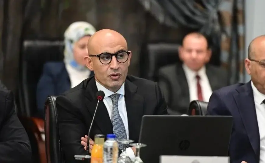 وزير التعليم يكشف عن خبر مذهل: طلاب يجتازون اختبار SAT بنجاح تام دون أي مشاكل!