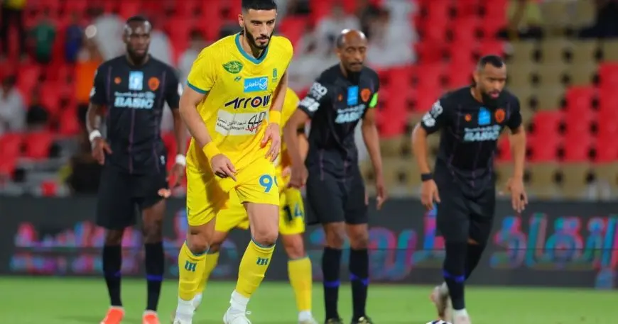 بالفيديو: السومة يحطم القواعد ويوقع على عقد مخالصة قبل الانتقال إلى ناد جديد في كأس العالم