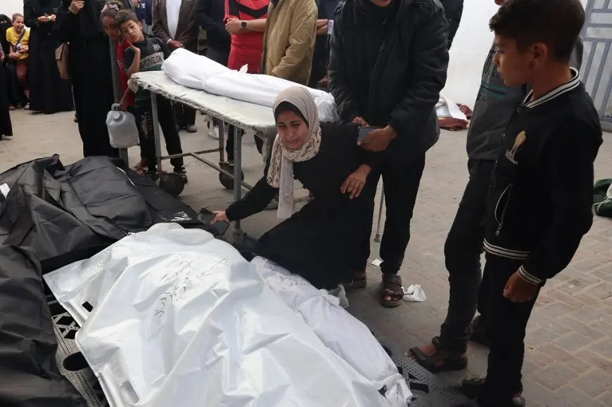 25 شهيدا برصاص الاحتلال وهجوم مروع على النازحين في وسط غزة