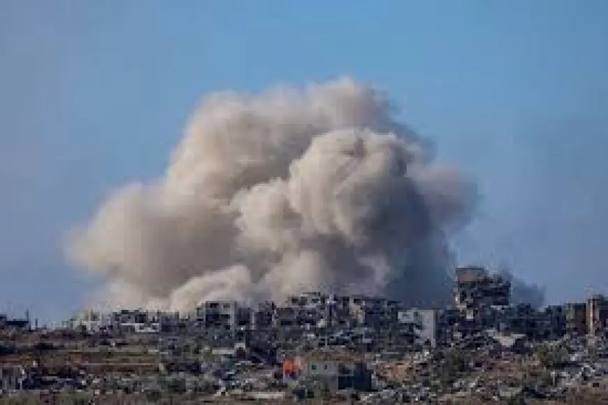قصف إسرائيلي مدمر يستهدف مدن دير البلح ورفح في فلسطين!