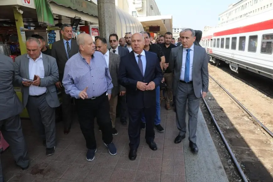 “صور حصرية: كامل الوزير يزور محطة رمسيس مرة أخرى بعد أيام قليلة فقط، تعرف على السبب!”