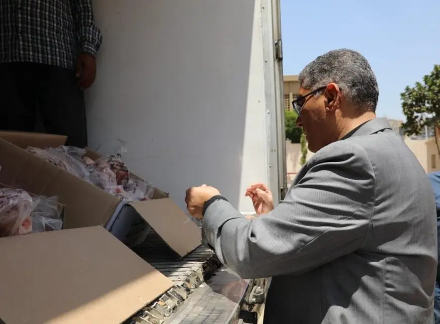 مفاجأة خاصة: محافظ الجيزة يبدأ توزيع لحوم الأضاحي على الأسر المحتاجة!