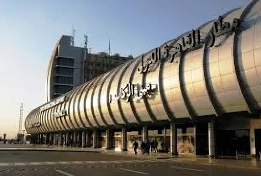 مفاجأة مدوية: مصر للطيران توقف رحلاتها إلى عواصم عربية كبرى!