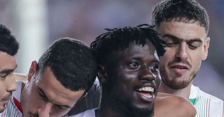 اكتشف أسرار تتويج المولودية بلقب الدوري الجزائري!