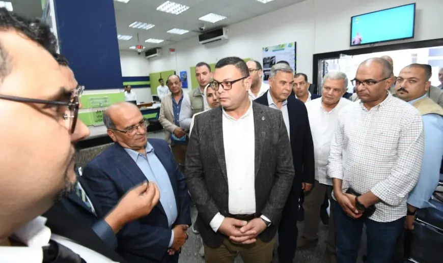 وزير الإسكان يرافق محافظ الإسكندرية في جولة تفقدية لمنظومات المياه والصرف الصحي: تفاصيل مثيرة!