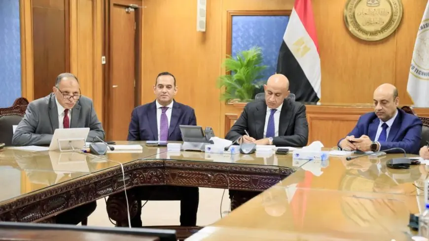 “اكتشف كيف تتم حزم وحسم في تفتيش الطلاب قبل امتحانات الثانوية العامة!”