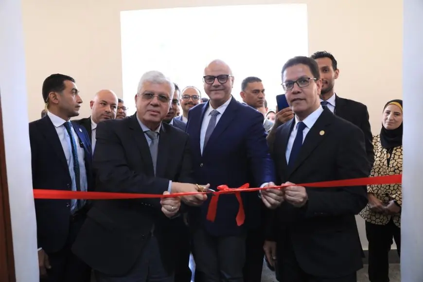 بالصور: وزير التعليم العالي يكشف عن مشاريع جديدة بتكلفة خيالية في جامعة بنها!