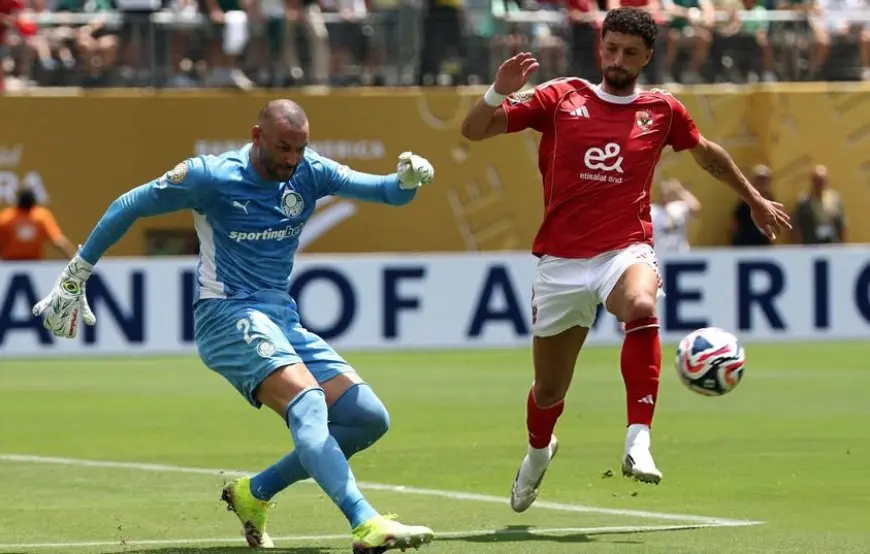فيديو: إخلاء ملعب مباراة الأهلي وبالميراس بشكل مثير بسبب عاصفة قوية!