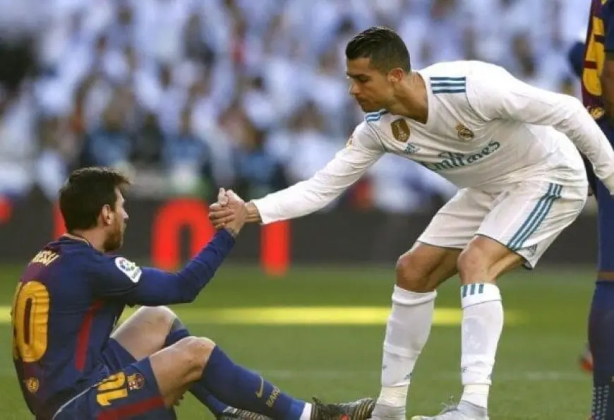 ميسي يكشف عن علاقته مع رونالدو.. ماذا قال عن النجم البرتغالي؟