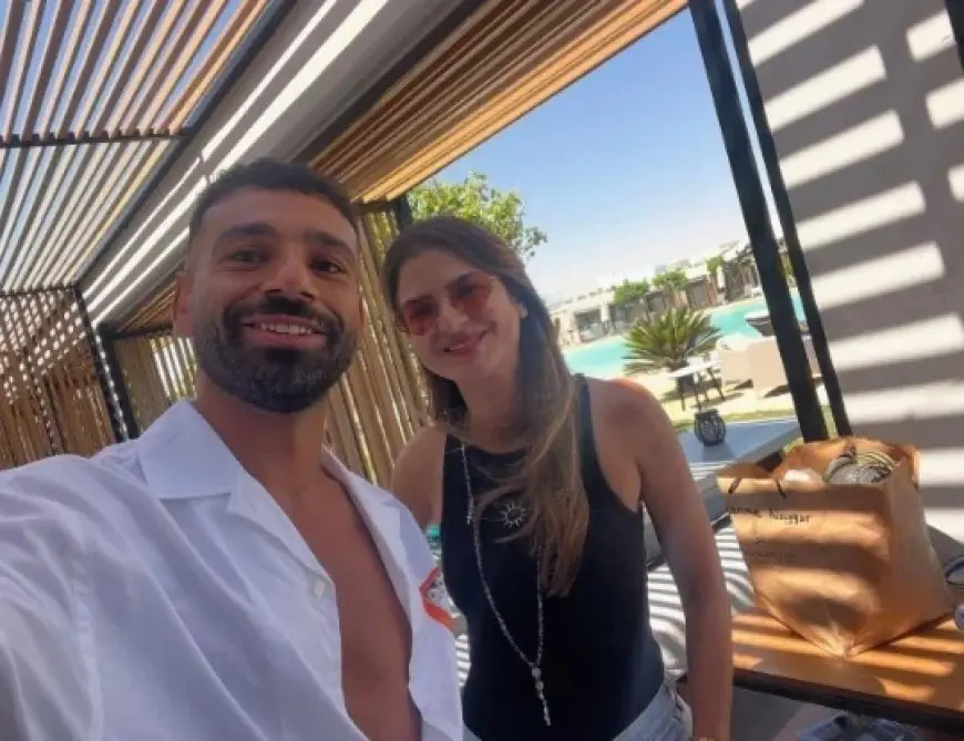 ملكة جمال مصر تفاجئ الجميع بصورة مع نجم كرة القدم محمد صلاح على الشاطئ!