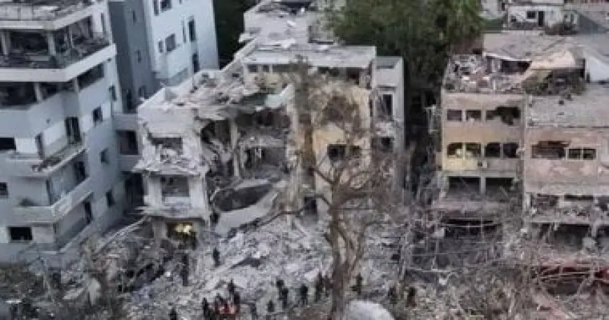 الكارثة في حيفا! الجيش الإسرائيلي يكشف عن تدمير 3 مبان بشكل كامل من قبل القصف الإيراني