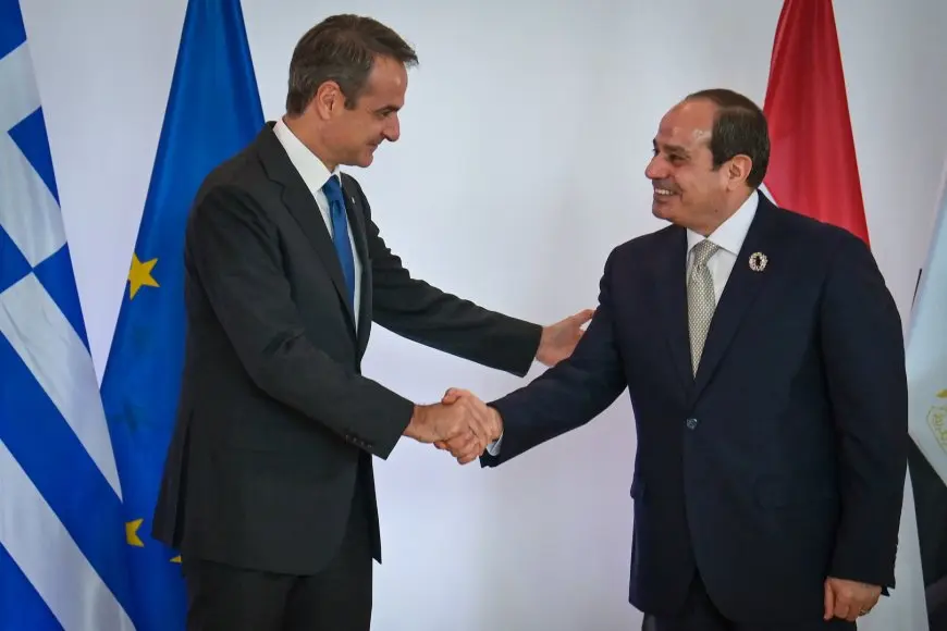 السيسي ورئيس الوزراء اليوناني يشددان على أهمية توحيد الحكومة الليبية لإجراء الانتخابات