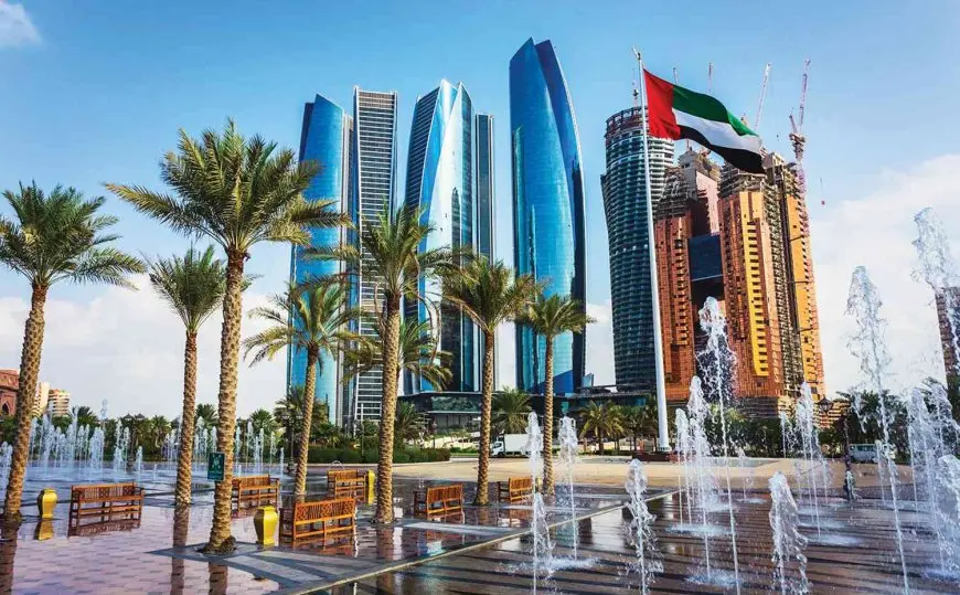 الإمارات تدين الهجوم على قاعدة العديد في قطر.. انتهاك صارخ للسيادة!