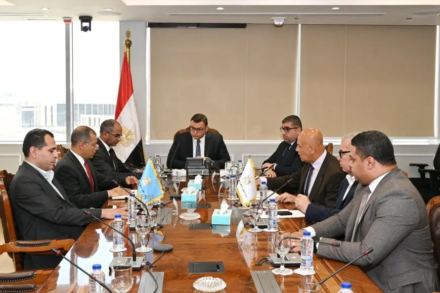 وزير الإسكان يكشف عن خطة طموحة لتطوير منظومة الصرف الصحي في شرق القاهرة حتى عام 2030!