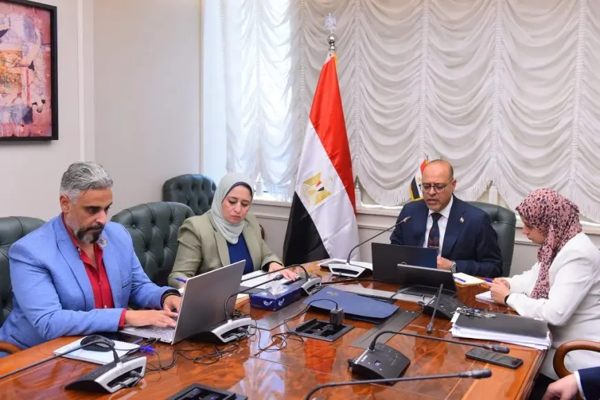 وزير العمل يطلق خطة جديدة لتوفير فرص عمل للشباب في الخارج!