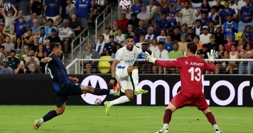 صدام كروي مثير في مباراة الهلال وسيتي يضعهما في ثمن نهائي كأس العالم للأندية!