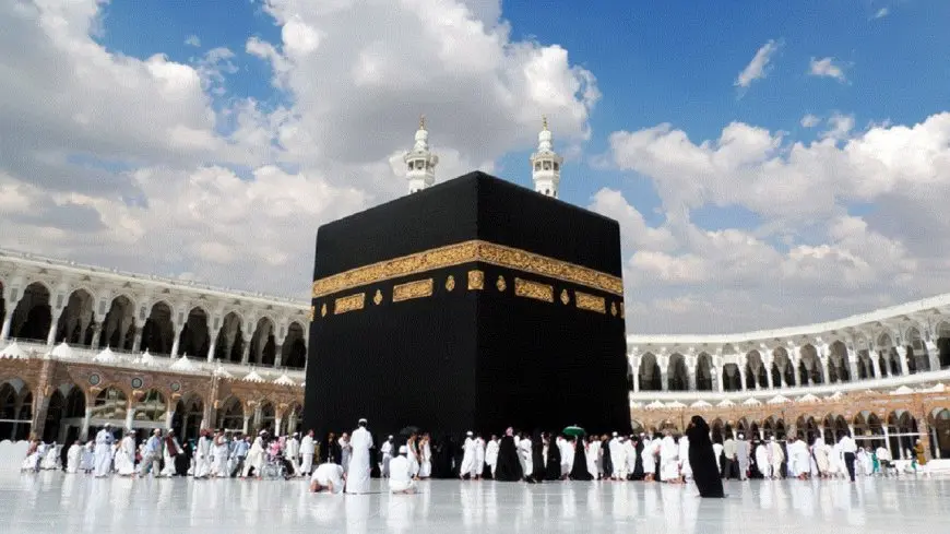 وزير السياحة والآثار يصدر ضوابط جديدة لرحلات العمرة! اكتشف التفاصيل الآن