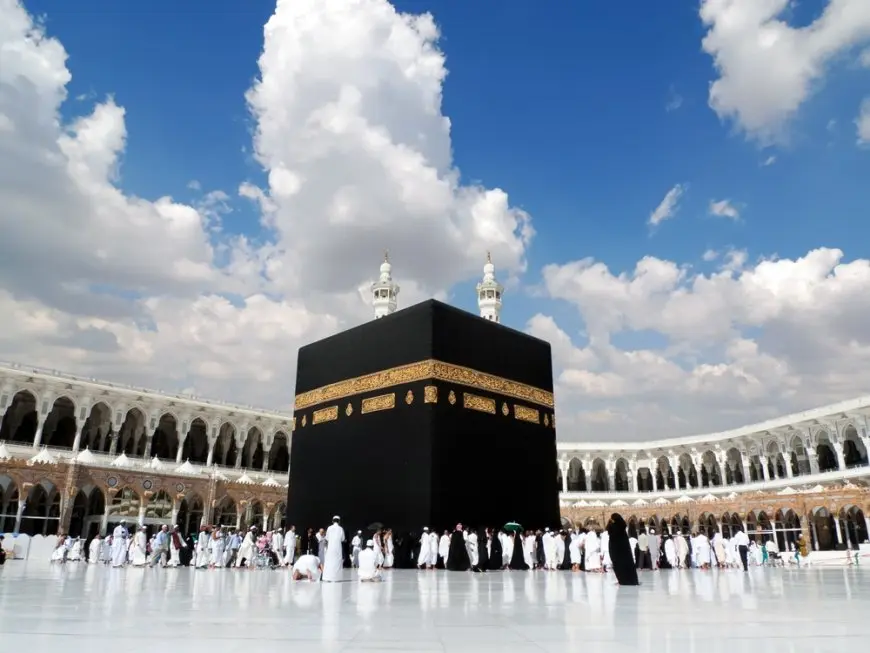اكتشف طريقة جديدة لتحصيل قيمة رحلات العمرة بالجنيه المصري! تعرف على الضوابط الجديدة لموسم 1447هـ الآن