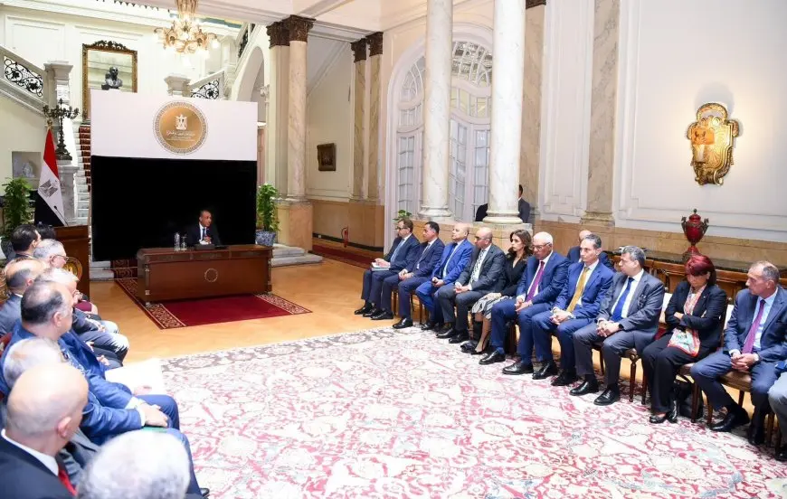 وزير الخارجية يجتمع مع سفراء مصر المنقولين للعمل بالخارجين في اجتماع مثير – لن تصدق ما حدث بعد ذلك!
