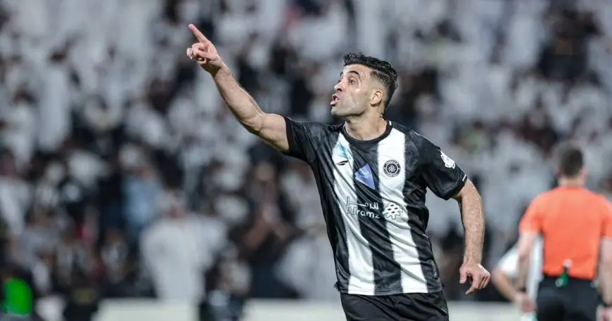 “استعدوا للمفاجأة: حمد الله يعدهم بمكافأة خيالية إذا فازوا بكأس العرش!”
