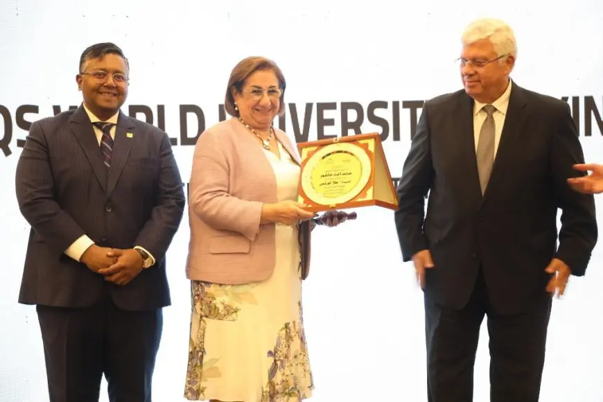 عاشور يفاجئ 20 جامعة مصرية بتكريمها في تصنيف QS لعام 2025!