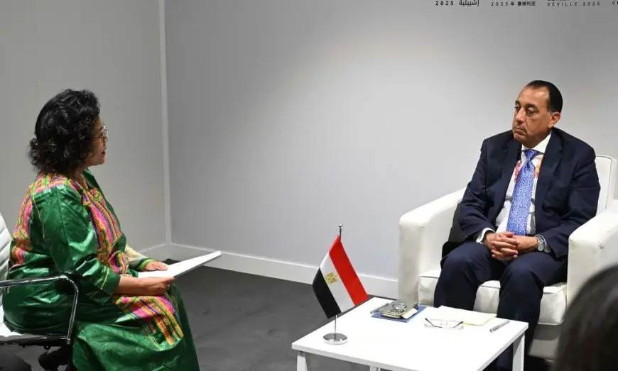 رئيس الحكومة يجتمع مع قائدة وكالة الاتحاد الأفريقي للتنمية في لقاء مثير