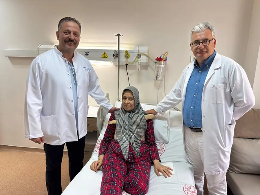 “صدمة من العلماء! جراحة استثنائية تحل مشكلة قلبية بتركيا بطريقة لم تحدث من قبل!”