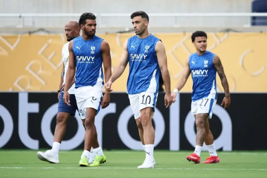 صدمة كبيرة! الهلال ينهي إعارة عبد الرزاق حمد الله بمفاجأة مدهشة