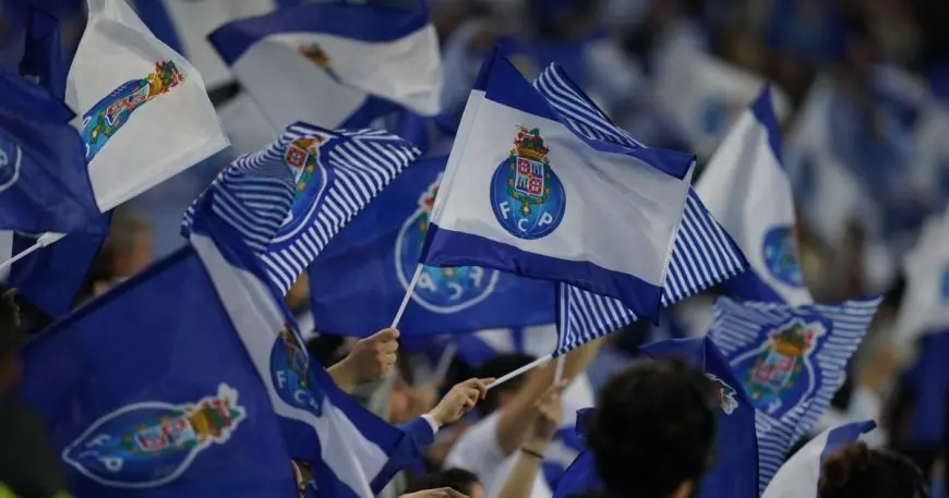 بورتو يدهش الجميع بتعيين المدرب الإيطالي الجديد من أياكس!