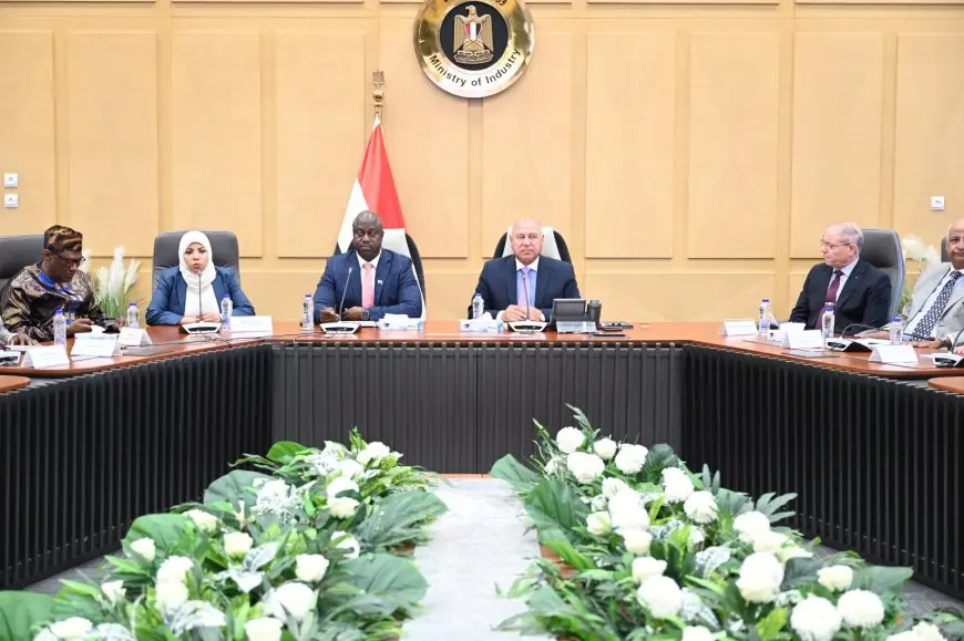 وزير النقل يكشف عن تفاصيل مذهلة حول استعداد الشركات المصرية لتنفيذ مشروعات البنية التحتية في سيراليون!