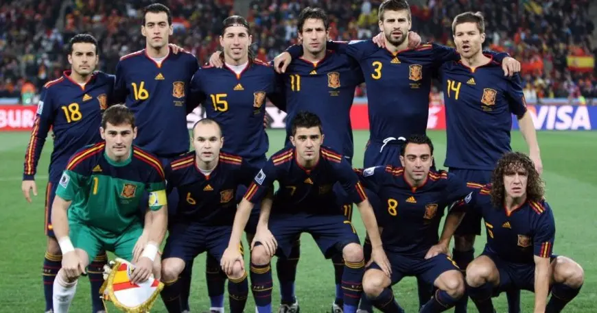 بعد 15 عاماً من تتويجهم بكأس العالم.. اكتشف أين ذهب أبطال إسبانيا السابقون!