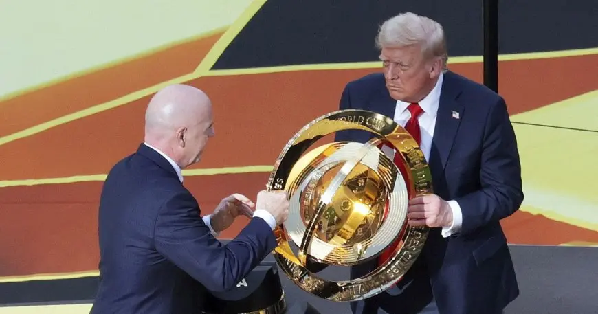 ترمب يكشف عن إعجابه ببيليه الرائع في أمريكا ويصفه بالأعظم في التاريخ!