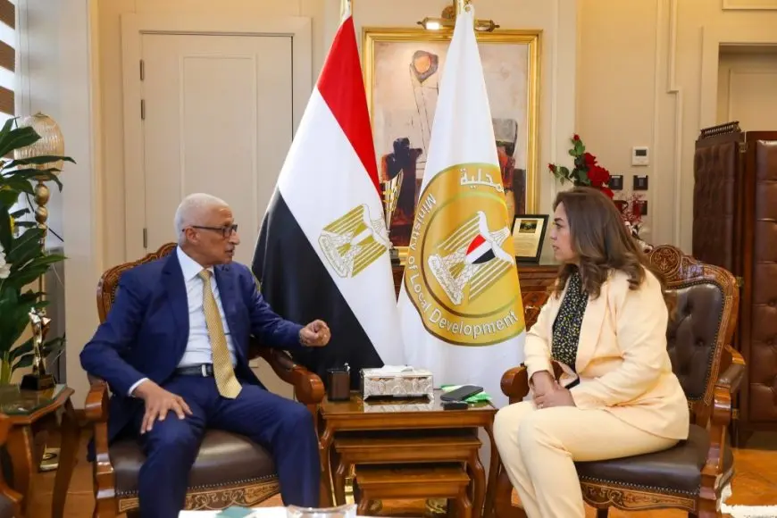 منال عوض تحقق نجاحاً كبيراً في جهود التنمية بشمال سيناء – اكتشفوا أسرار التعاون بينها وبين المحافظ!