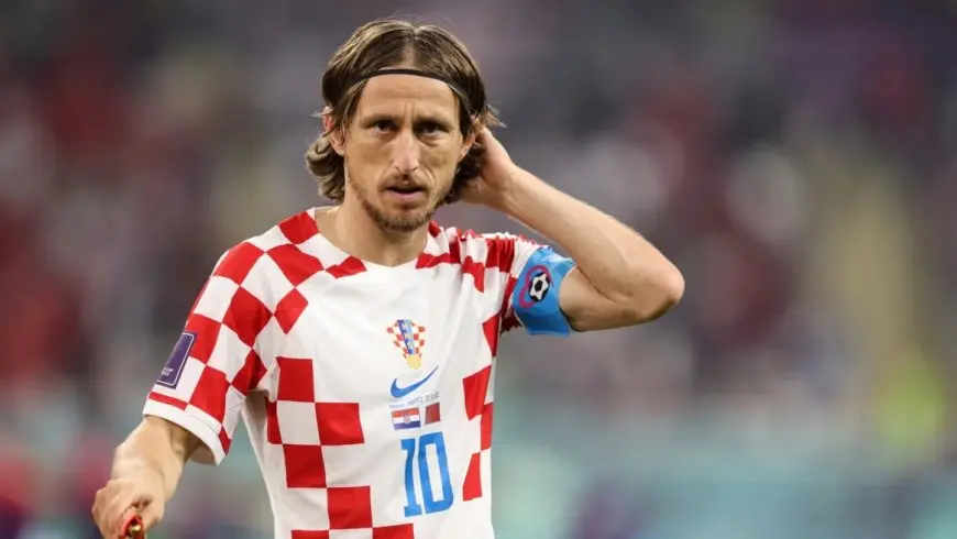 مفاجأة كبيرة! إعلان ميلان ضم نجم وسط ريال مدريد مودريتش في صفقة انتقال حر