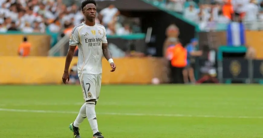 كيف تعثرت المفاوضات بين فينيسيوس وريال مدريد بسبب “مبابي”؟