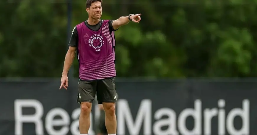 أسرار “المعارون” تكشف الأزمة الجديدة التي تواجه تشابي ألونسو في ريال مدريد!