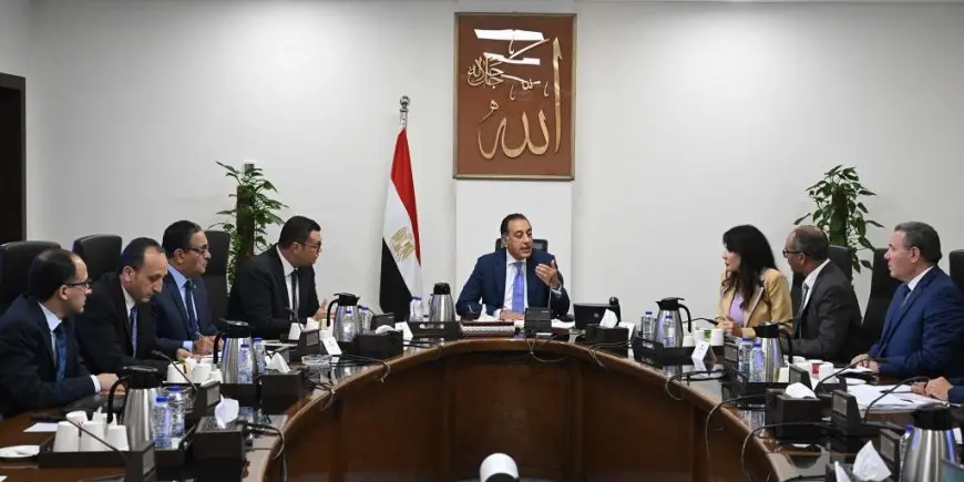 رئيس الوزراء يكشف عن آخر تطورات ملف تحلية المياه.. ماذا اكتشفت الحكومة؟