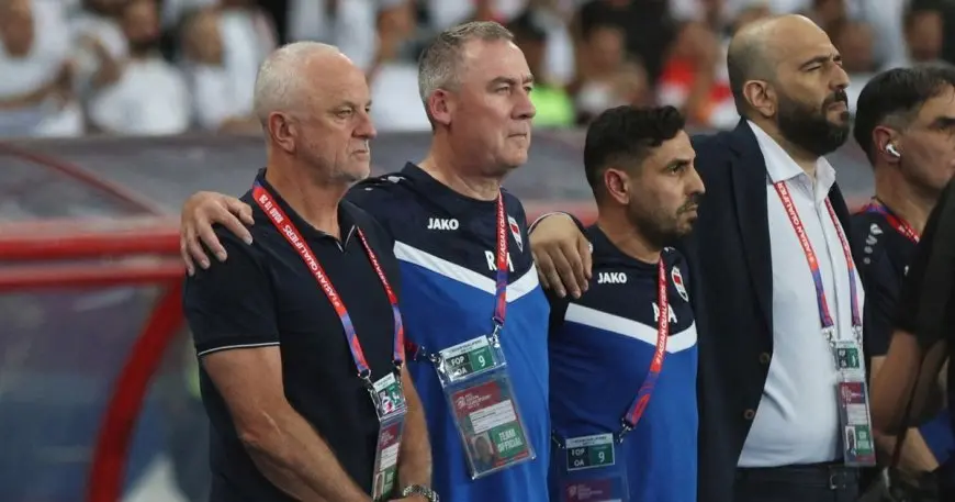“أرنولد يستعرض خبرته الواسعة لقيادة العراق نحو تحقيق حلم كأس العالم، تعرف على الخطة السحرية!”