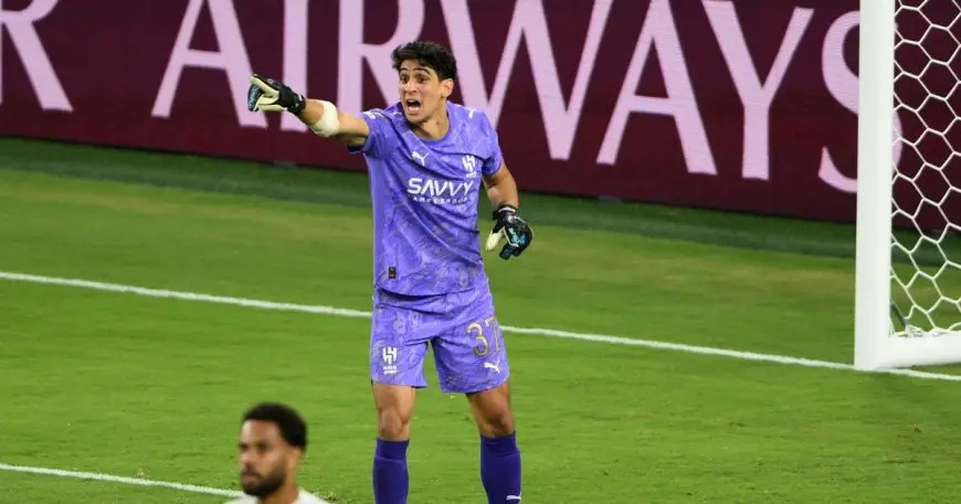الهلال يستعد لتحطيم الرقم القياسي بأعلى راتب لبونو لمنع عودته إلى إشبيلية!