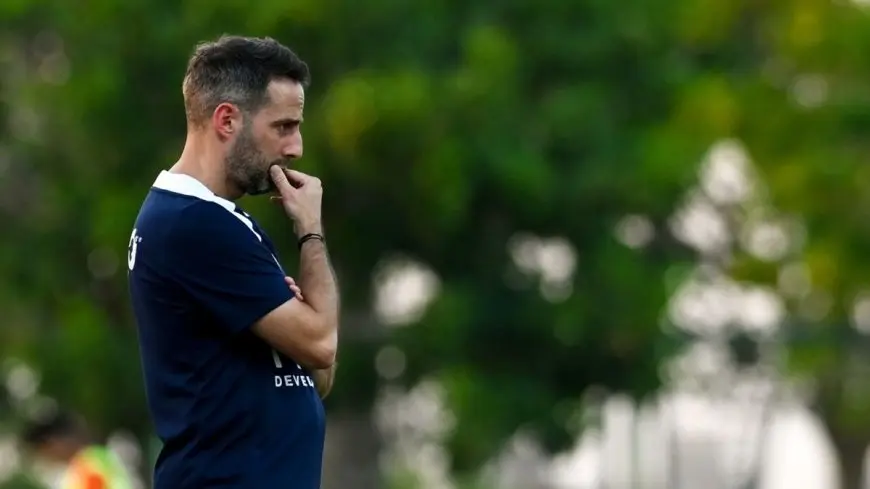 الزمالك يحتفل بعودة التدريبات بمعسكر المدينة الإدارية.. اكتشف ماذا فعل يانيك فيريرا مع اللاعبين!